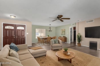 4722 Wintu Way, Phoenix, AZ 85044