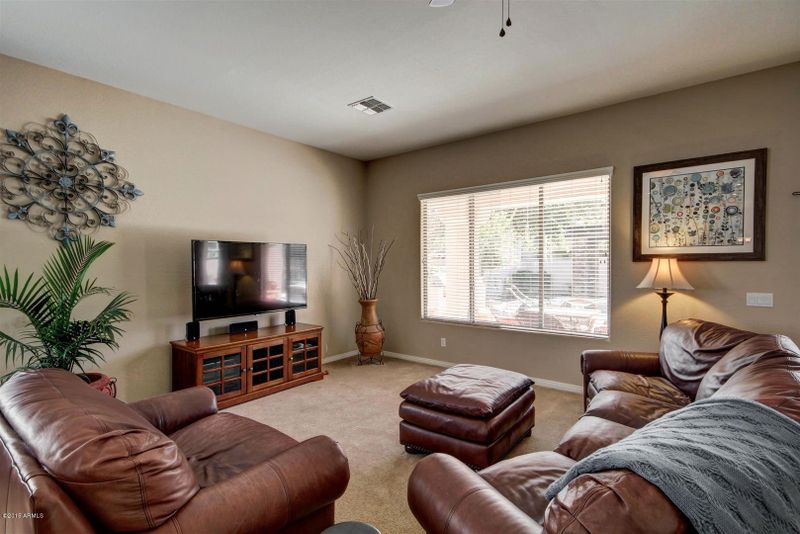 4723 E Ironhorse Rd, Gilbert, AZ 85297