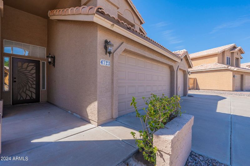 4723 E Rockledge Rd, Phoenix, AZ 85044