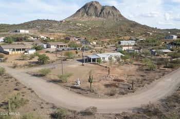 47237 N Meander Rd, New River, AZ 85087