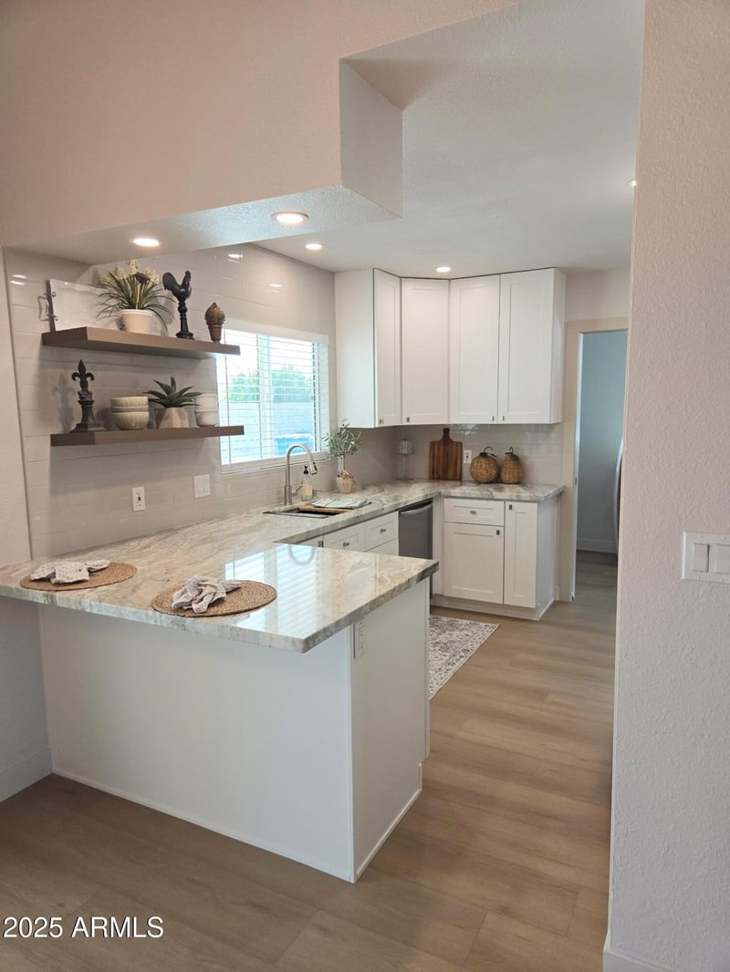 4725 Kristal Way, Glendale, AZ 85308