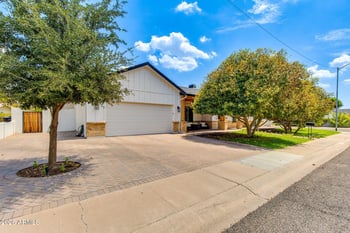 4725 N 33rd St, Phoenix, AZ 85018