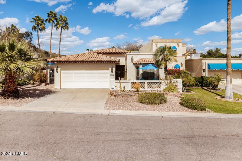 4726 E Monte Way, Phoenix, AZ 85044