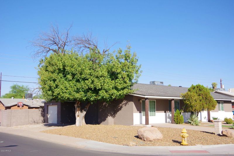 4726 N 70th Dr, Phoenix, AZ 85033