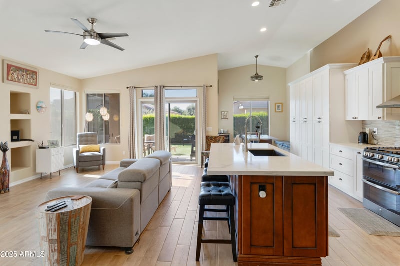 4727 Azalea Dr, Gilbert, AZ 85298