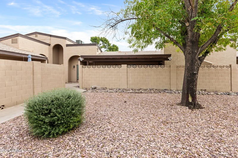 4727 Continental Dr, Glendale, AZ 85308