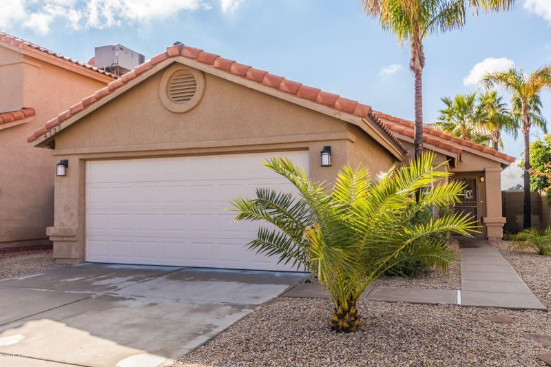 4727 E Angela Dr, Phoenix, AZ 85032