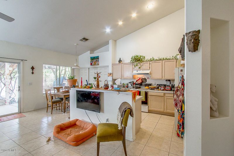 4727 E White Aster St, Phoenix, AZ 85044