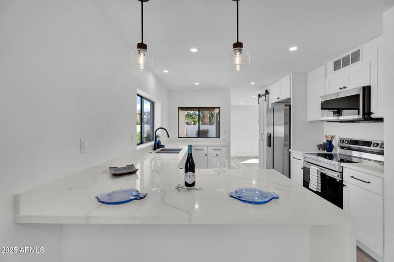 4727 Euclid Ave, Phoenix, AZ 85044