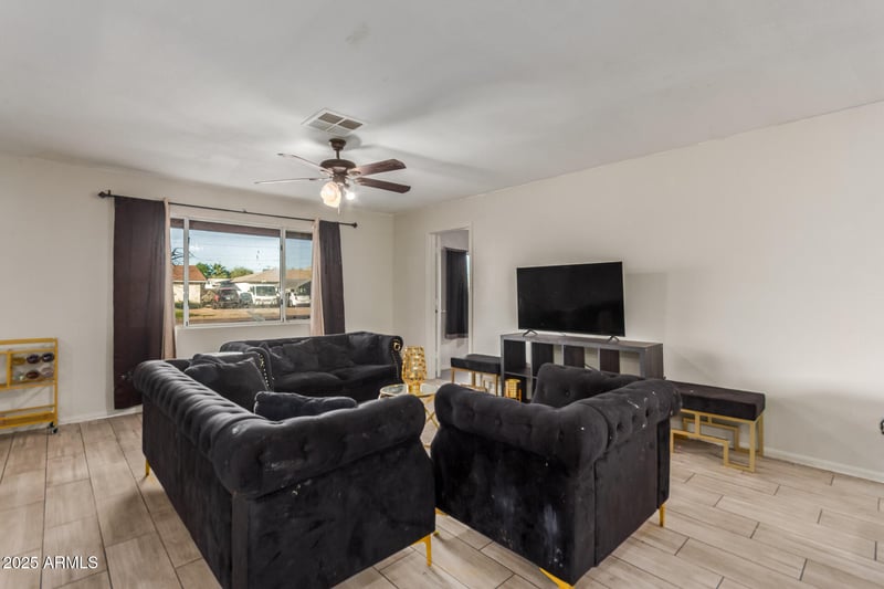 4727 Osborn Rd, Phoenix, AZ 85031