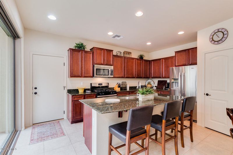 4729 E Woodside Way, Gilbert, AZ 85297