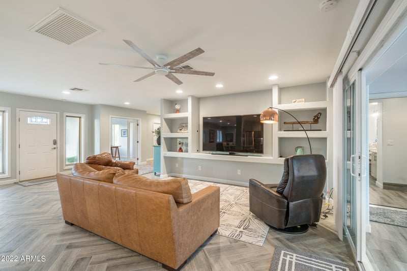4729 W Soft Wind Dr, Glendale, AZ 85310