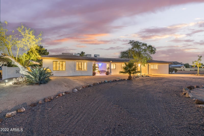 4729 W Soft Wind Dr, Glendale, AZ 85310