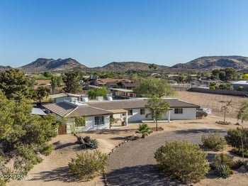 4729 W Soft Wind Dr, Glendale, AZ 85310