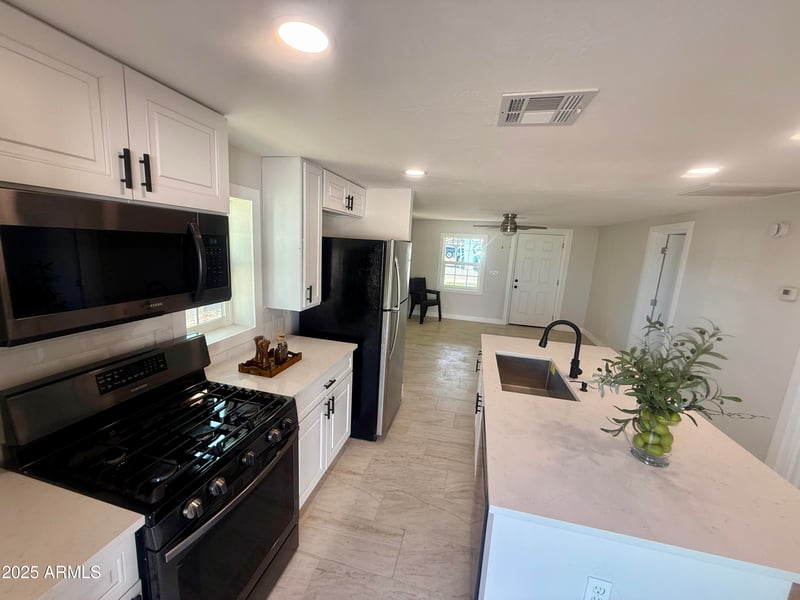 473 Delaware St, Chandler, AZ 85225