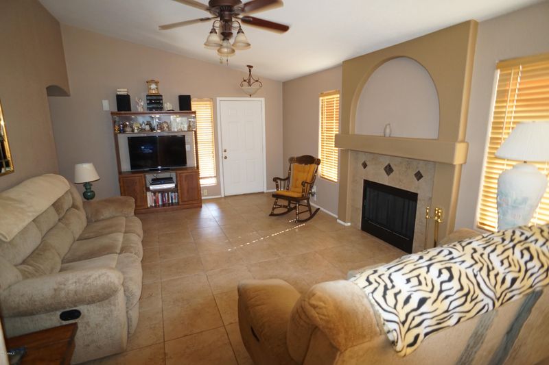 4730 E Angela Dr, Phoenix, AZ 85032