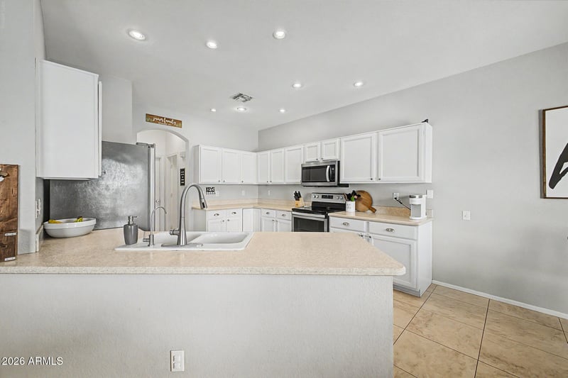 4730 E Silverwood Dr, Phoenix, AZ 85048