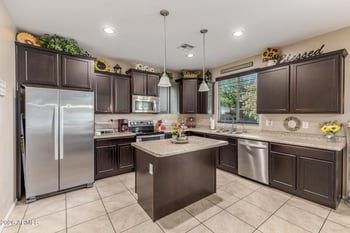 4730 Gelding Dr, Glendale, AZ 85306