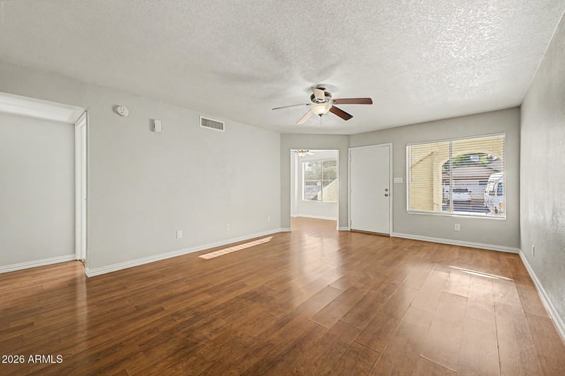 4730 Northern Ave #1104, Glendale, AZ 85301