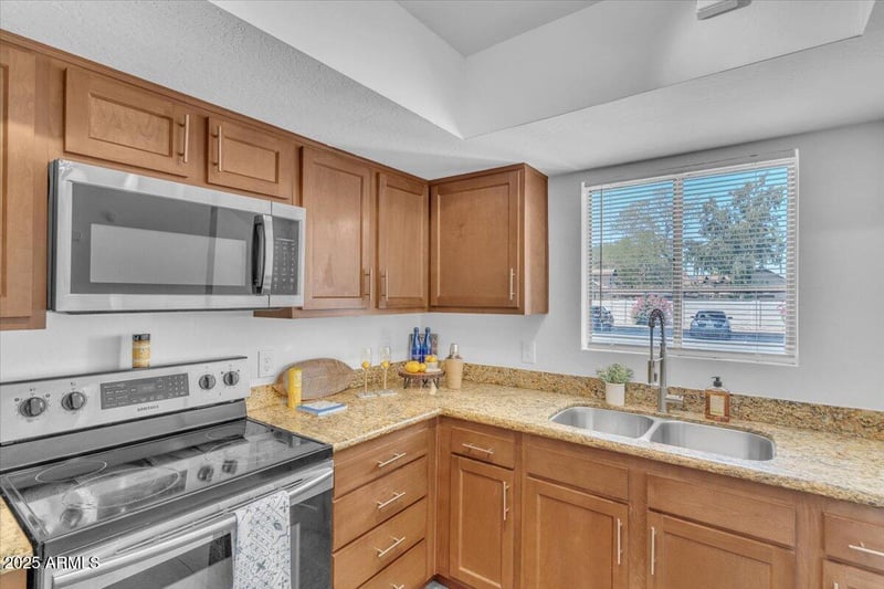 4730 Northern Ave #1115, Glendale, AZ 85301