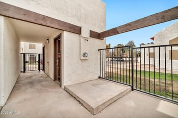 4730 Northern Ave #2102, Glendale, AZ 85301