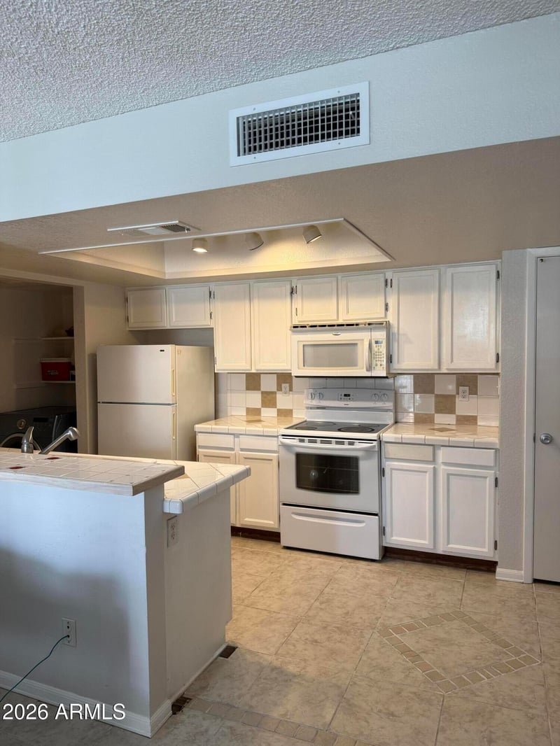 4730 Northern Ave #2107, Glendale, AZ 85301