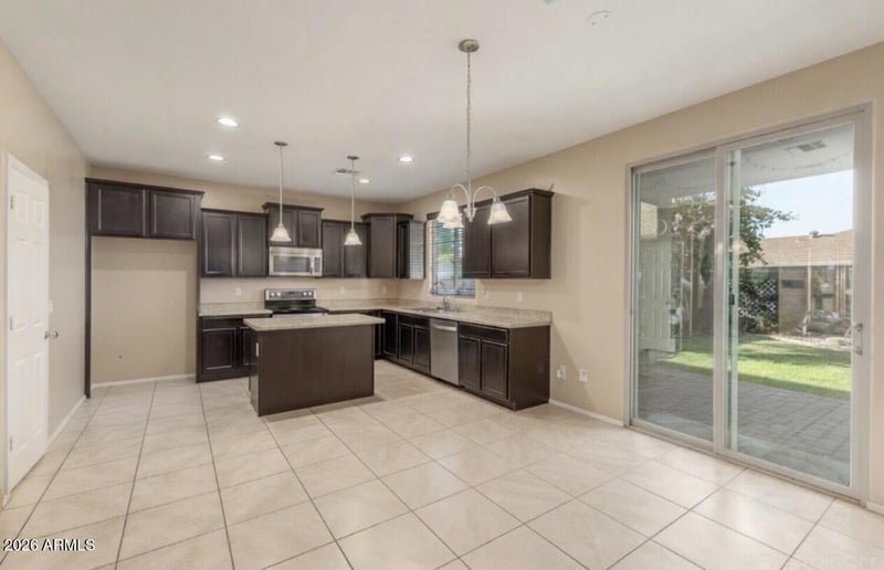 4730 Gelding Dr, Glendale, AZ 85306