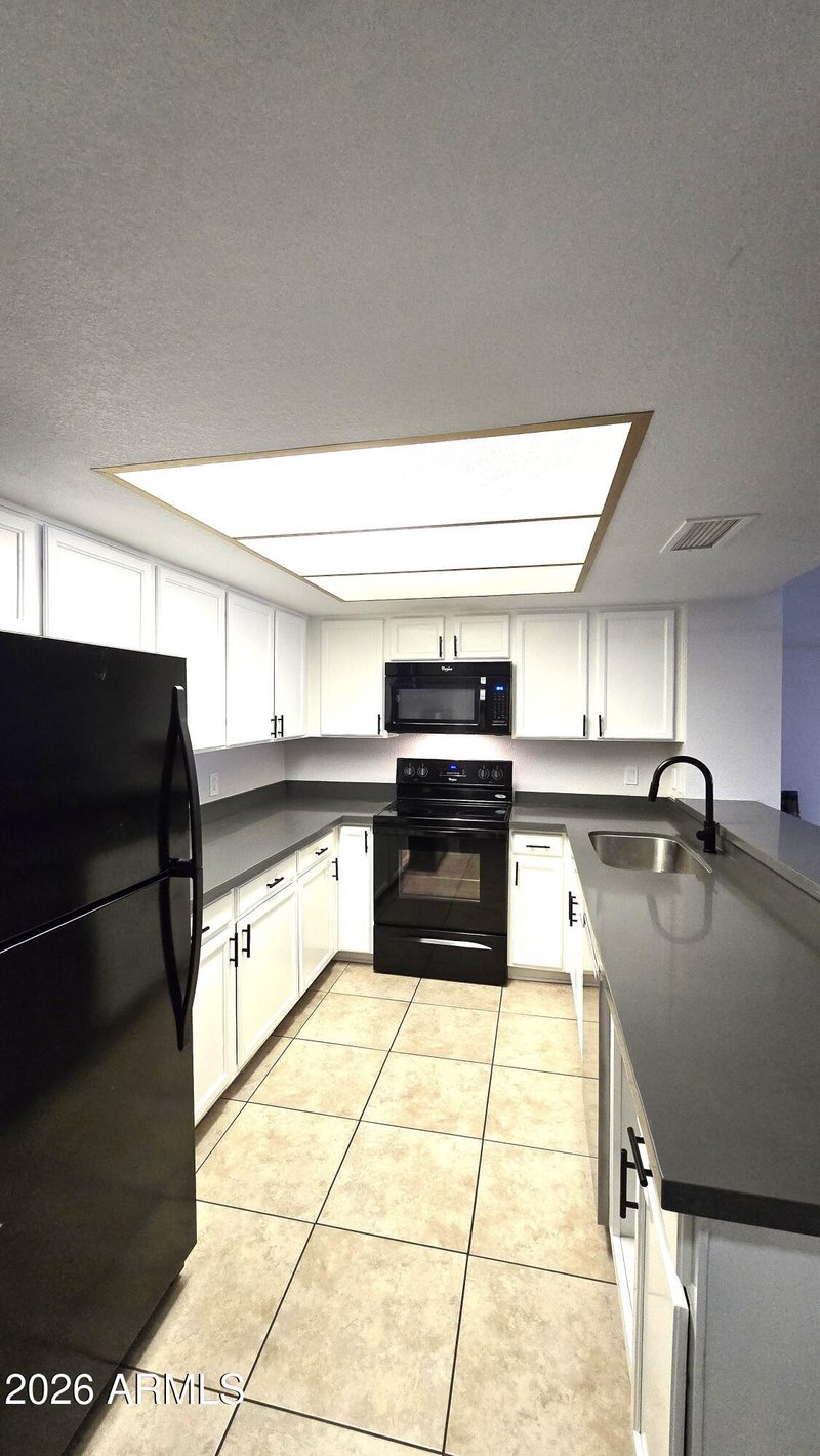4730 W Northern Ave #1117, Glendale, AZ 85301