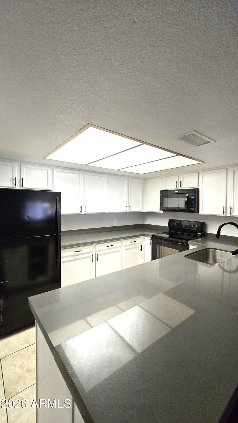 4730 W Northern Ave #1117, Glendale, AZ 85301