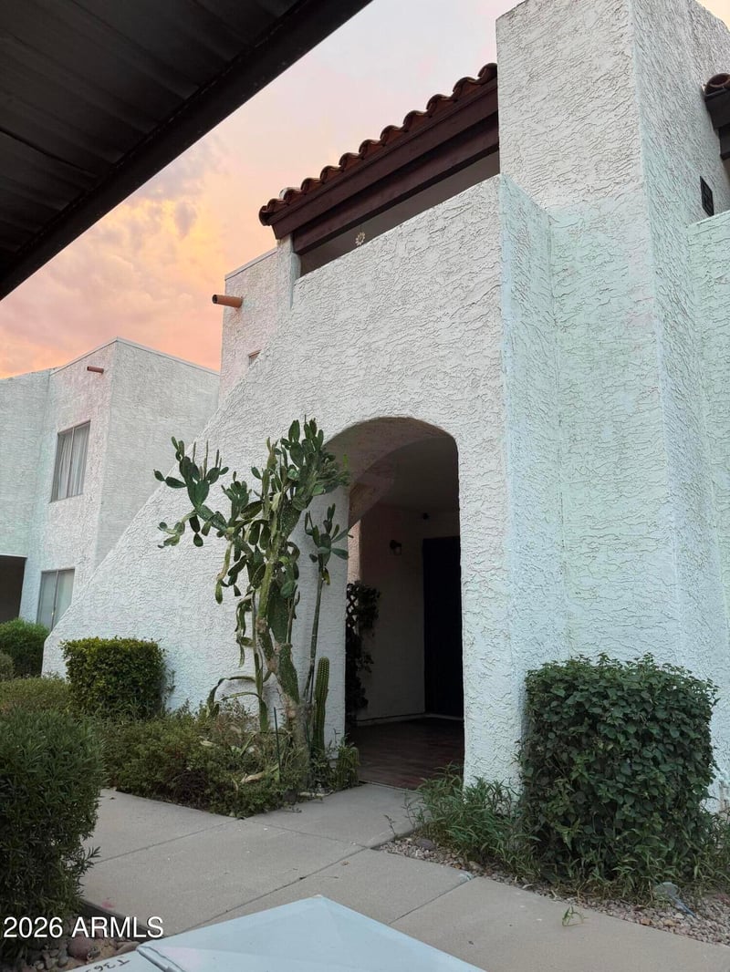 4730 W Northern Ave #1117, Glendale, AZ 85301