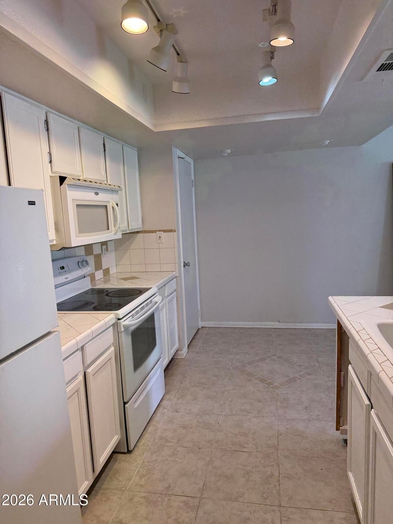 4730 Northern Ave #2107, Glendale, AZ 85301