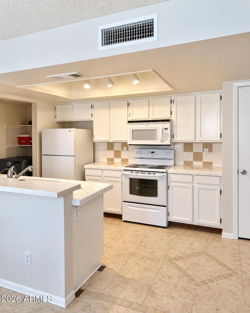 4730 W Northern Ave #2107, Glendale, AZ 85301