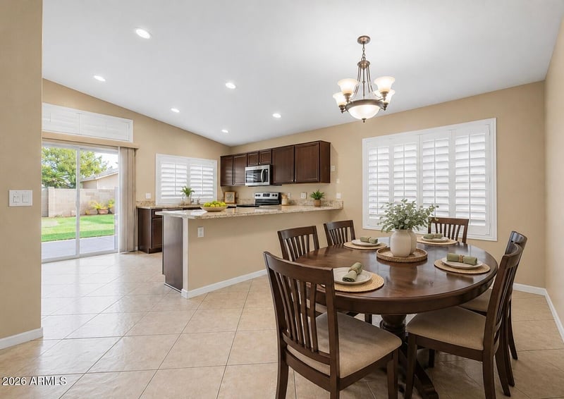 4731 E South Fork Dr, Phoenix, AZ 85044