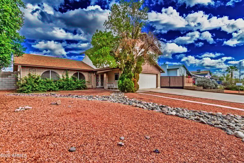 4732 Davis Rd, Glendale, AZ 85306