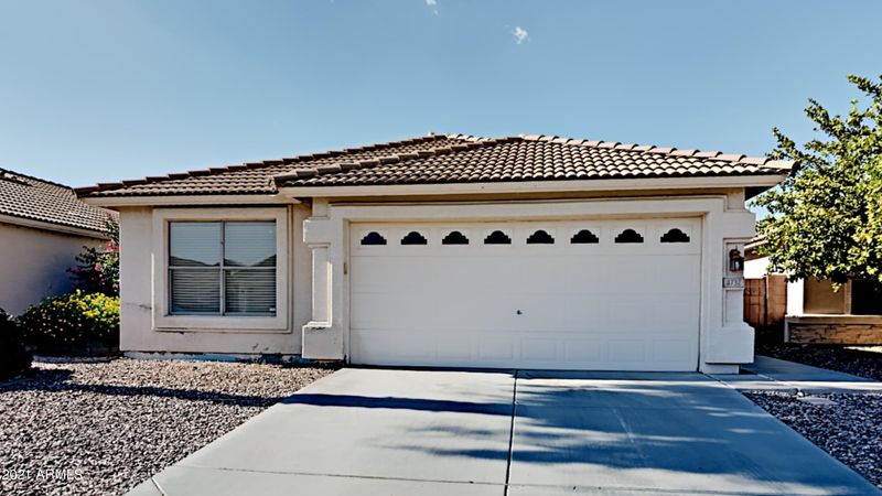4732 E Mountain Vista Dr, Phoenix, AZ 85048
