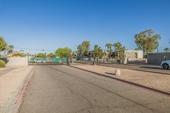 4733 Belleview St, Phoenix, AZ 85008