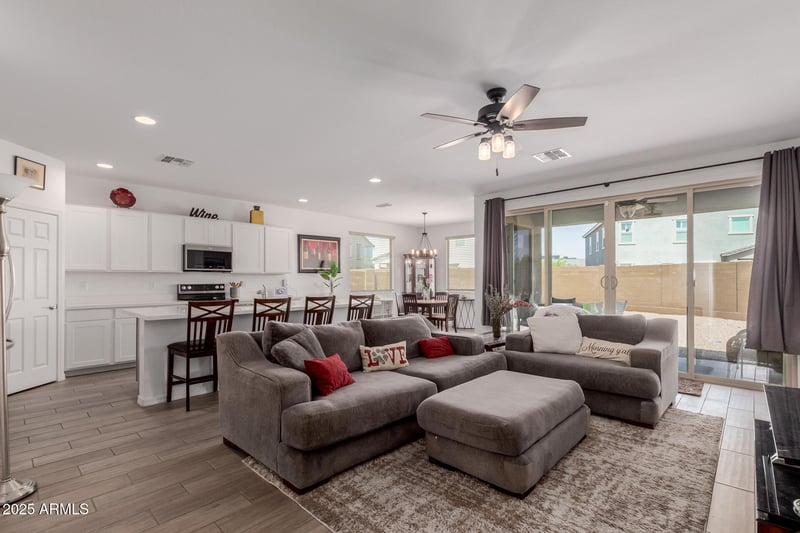 4733 Carver Dr, Mesa, AZ 85212