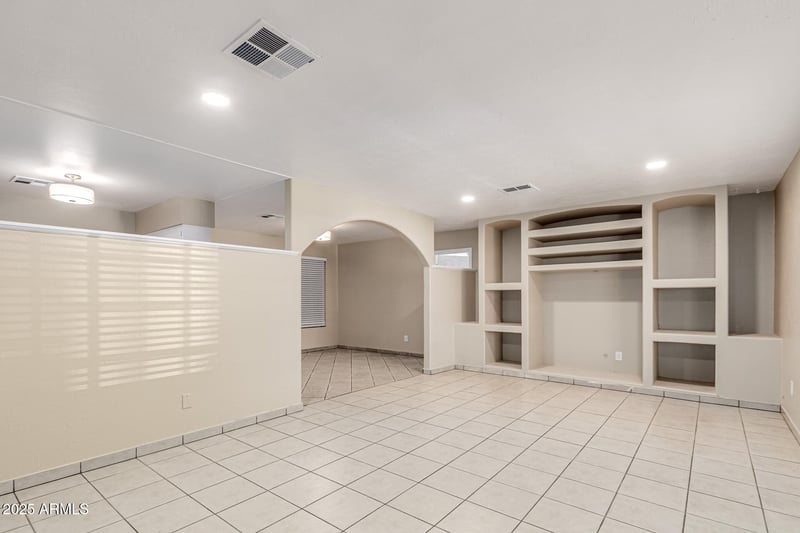 4733 Crittenden Ln, Phoenix, AZ 85031