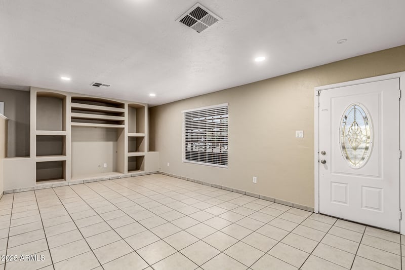 4733 Crittenden Ln, Phoenix, AZ 85031