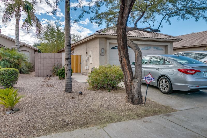 4733 E Tanglewood Dr, Phoenix, AZ 85048