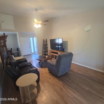 4733 Continental Dr, Glendale, AZ 85308