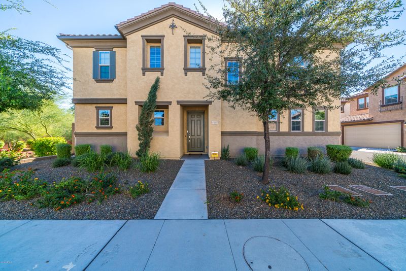 4735 E Betty Elyse Ln, Phoenix, AZ 85032