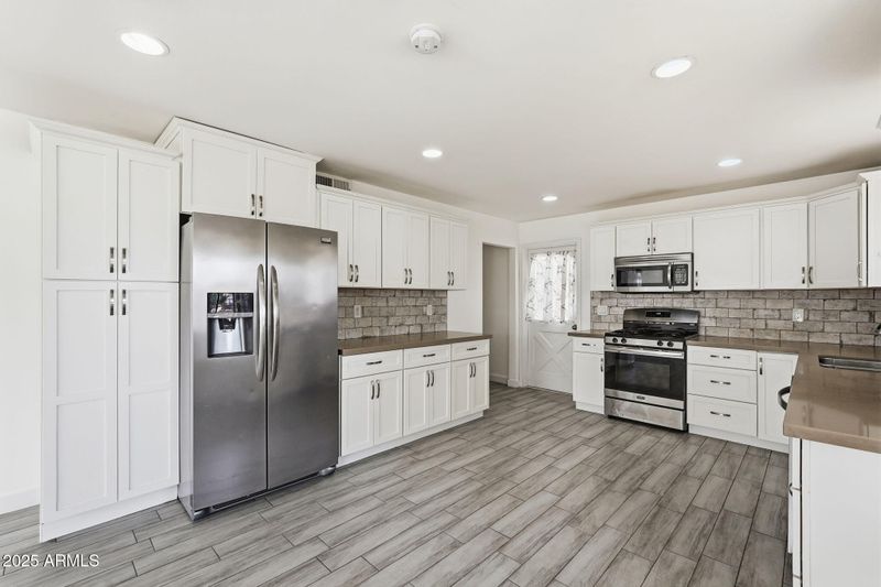 4736 N 34th Dr, Phoenix, AZ 85017