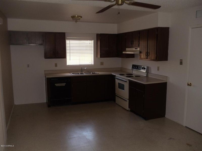 4736 W Laurel Ln, Glendale, AZ 85304