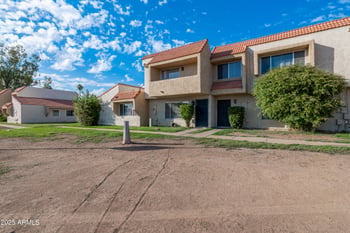 4736 Rose Ln, Glendale, AZ 85301