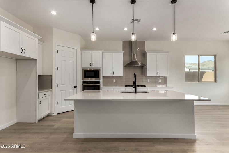 4737 Capistrano Ave, Laveen, AZ 85339