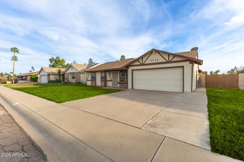4737 Villa Theresa Dr, Glendale, AZ 85308