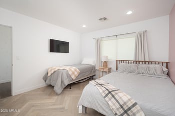 4738 24th Pl, Phoenix, AZ 85016