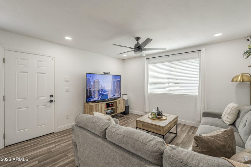 4738 Portland St, Phoenix, AZ 85008