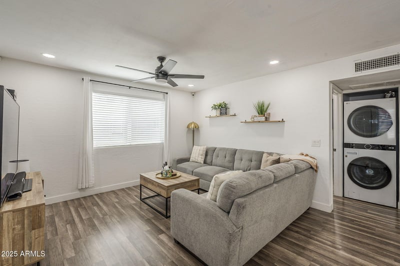 4738 Portland St, Phoenix, AZ 85008